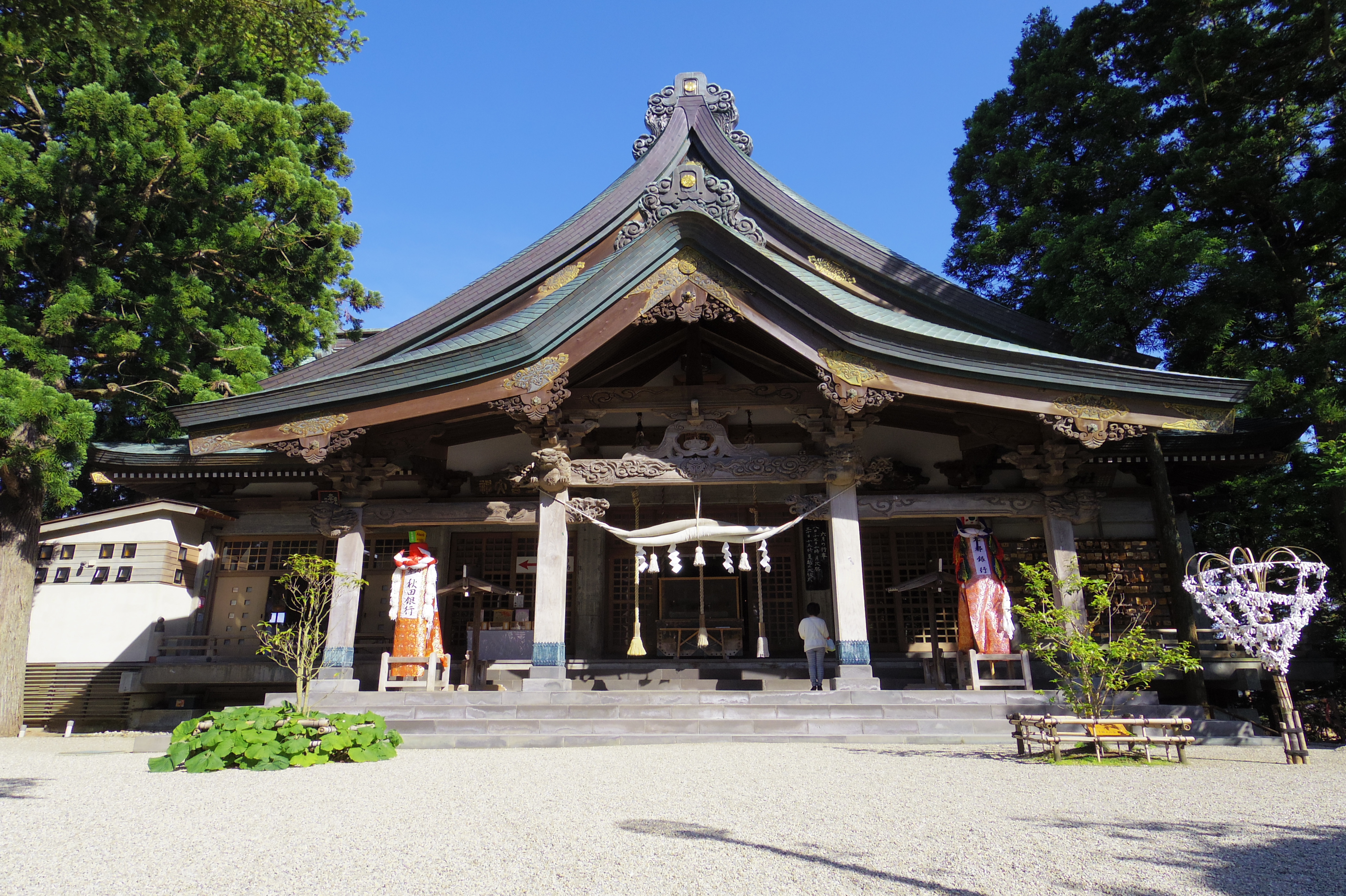 三吉神社・八幡秋田神社